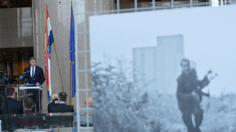 Vukovarska žrtva obvezuje nas na  trajno poštovanje i ulaganje u razvoj. To radimo od prvog dana mandata